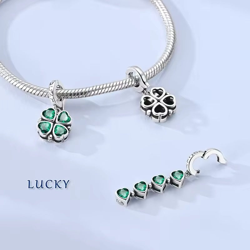 Lucky Clover Motif Charm
